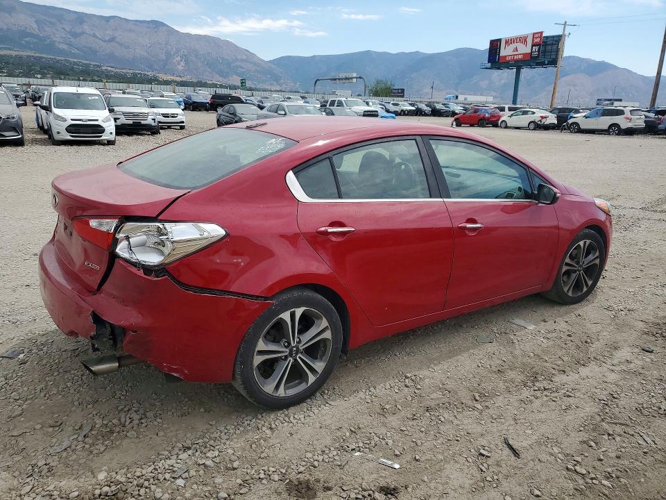 61797976 :رقم المزاد ، KNAFZ4A88G5613828 vin ، 2016 Kia Forte مزاد بيع