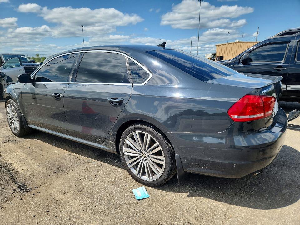 62040986 :رقم المزاد ، 1VWBT7A34FC072681 vin ، 2015 Volkswagen Passat مزاد بيع