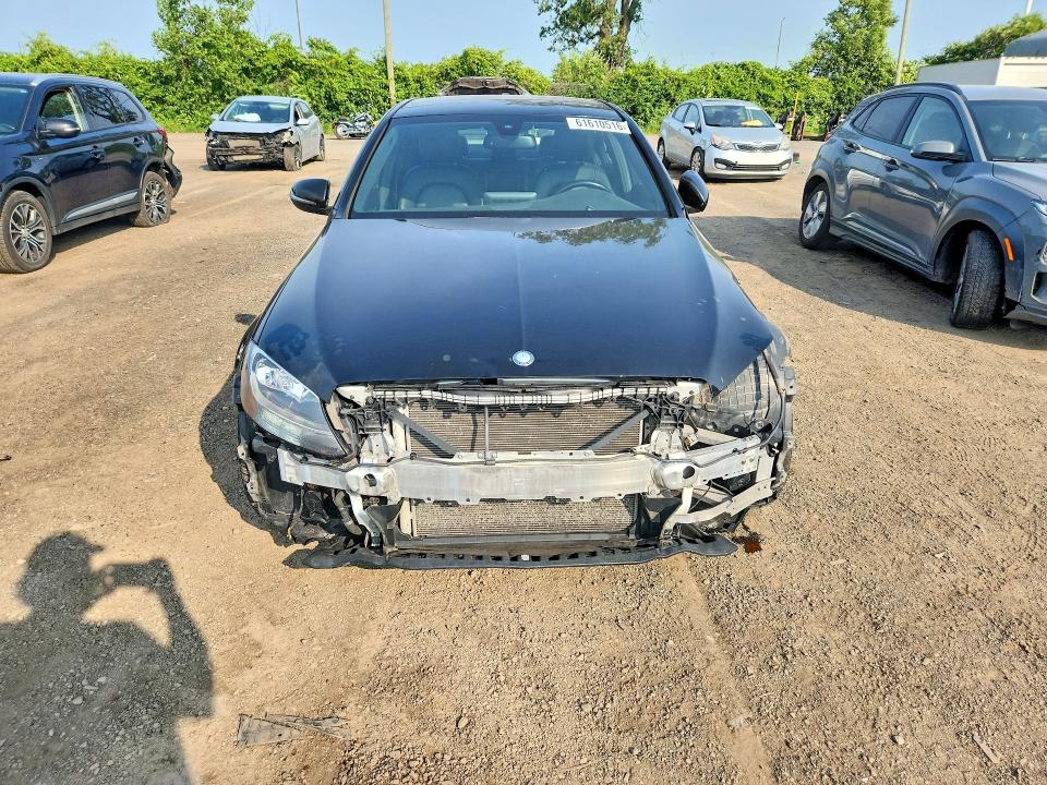 Продажа на аукционе авто 2016 Mercedes-benz C, vin: 55SWF4KB1GU113366, номер лота: 61610516