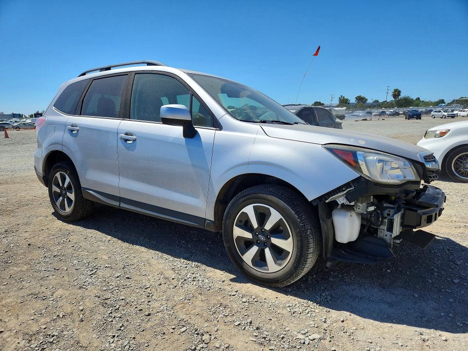 61968756 :رقم المزاد ، JF2SJAGC2JH534892 vin ، 2018 Subaru Forester مزاد بيع