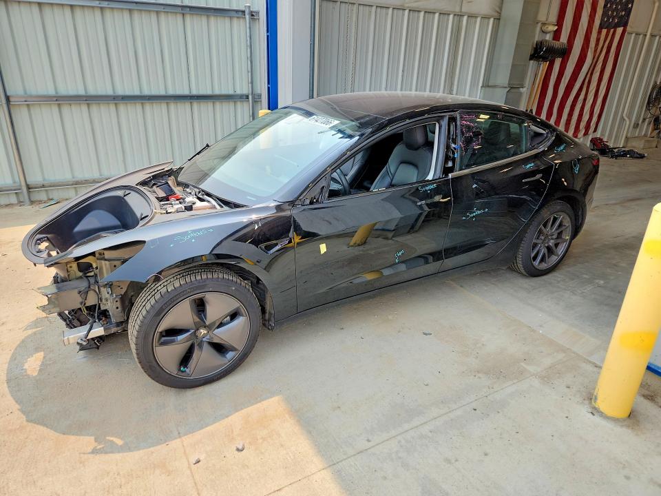 Auction sale of the 2018 Tesla Model 3, vin: 5YJ3E1EB1JF127213, lot number: 61427066