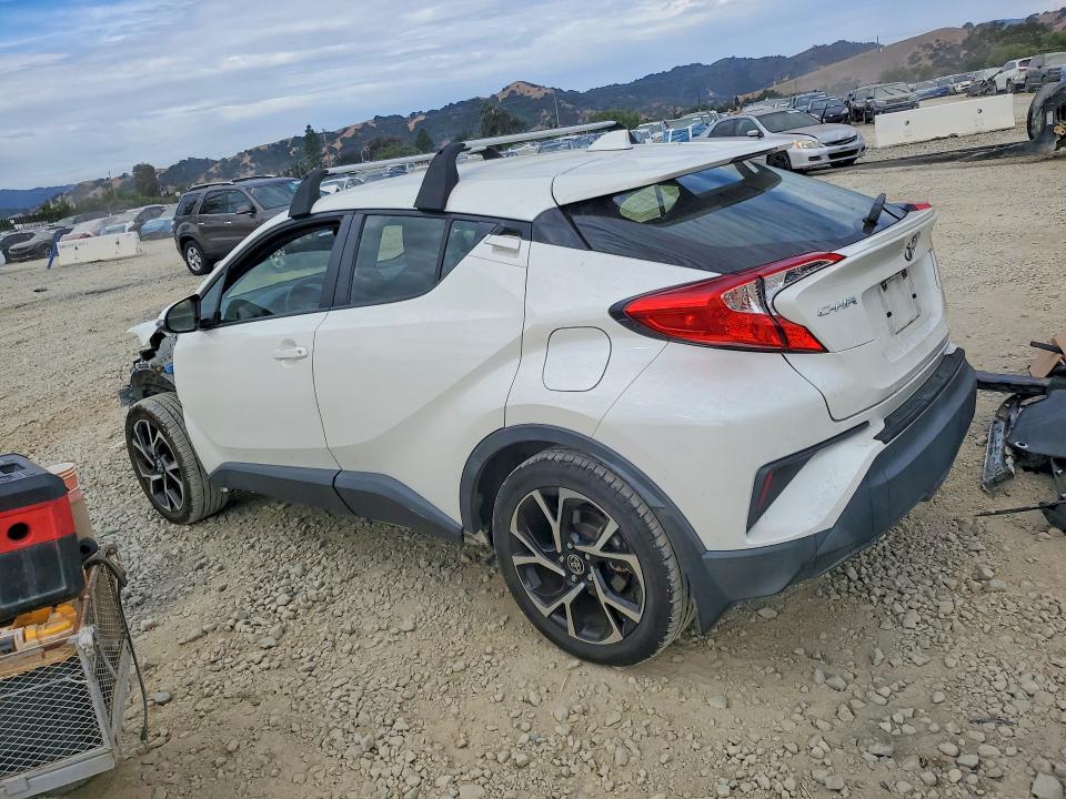 61873626 :رقم المزاد ، JTNKHMBX0L1076346 vin ، 2020 Toyota C-hr مزاد بيع