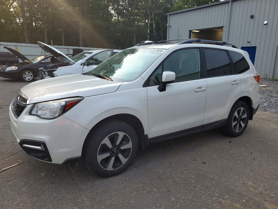 62579896 :رقم المزاد ، JF2SJAGCXHH560747 vin ، 2017 Subaru Forester مزاد بيع