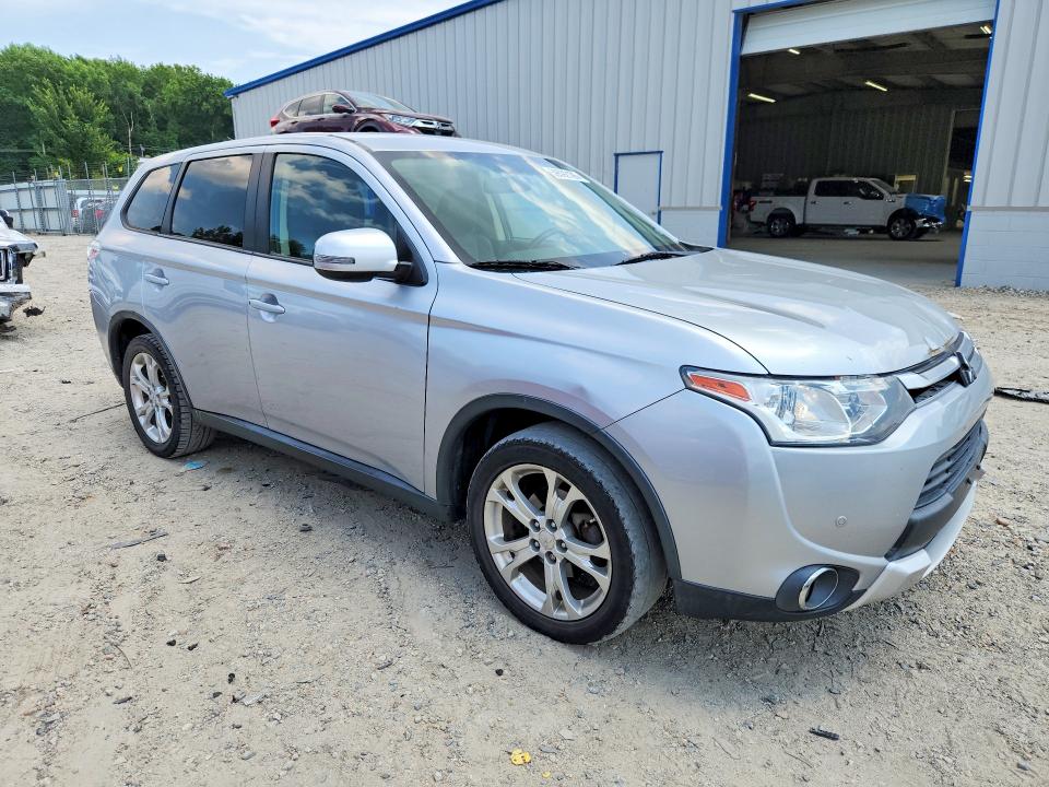 2015 Mitsubishi Outlander მანქანა იყიდება აუქციონზე, vin: JA4AD3A34FZ006806, აუქციონის ნომერი: 59592106