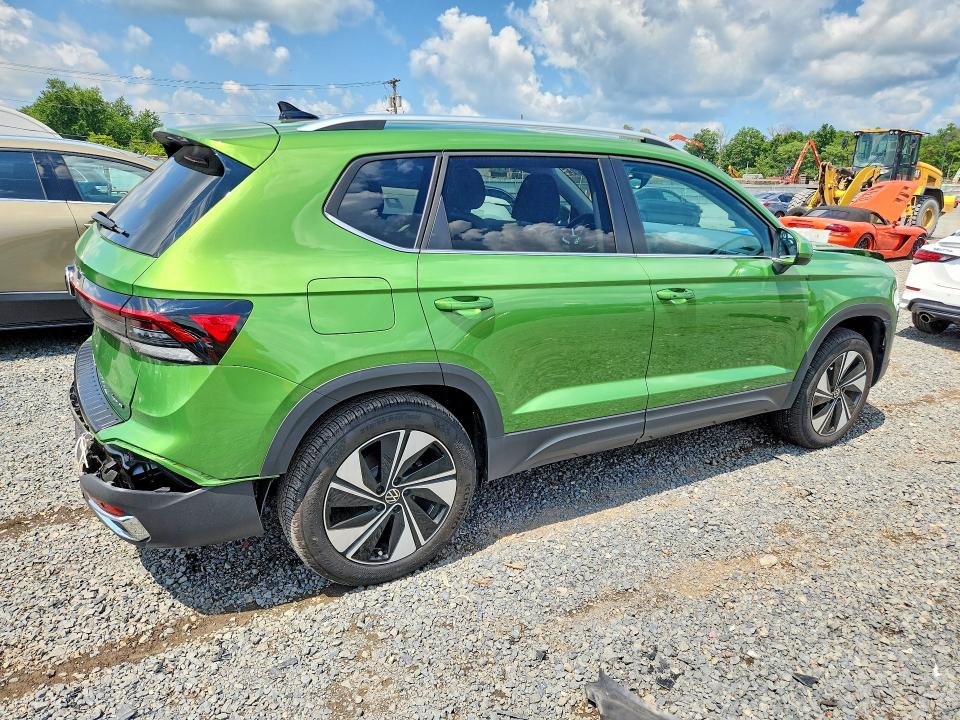 63298966 :رقم المزاد ، 3VVVC7B26SM036460 vin ، 2025 Volkswagen Taos مزاد بيع