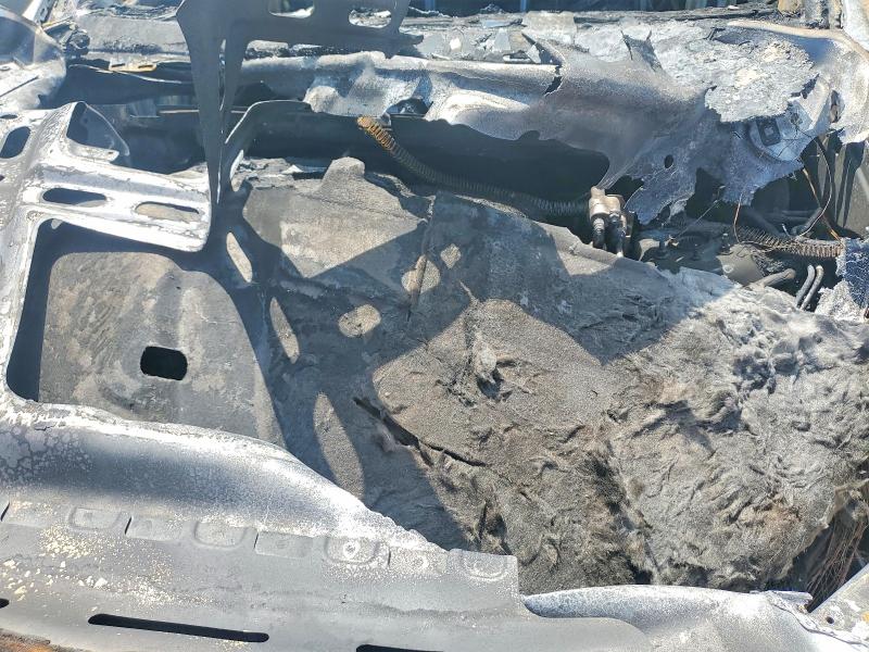 62345816 :رقم المزاد ، 1C4PJMCS9FW709855 vin ، 2015 Jeep Cherokee مزاد بيع