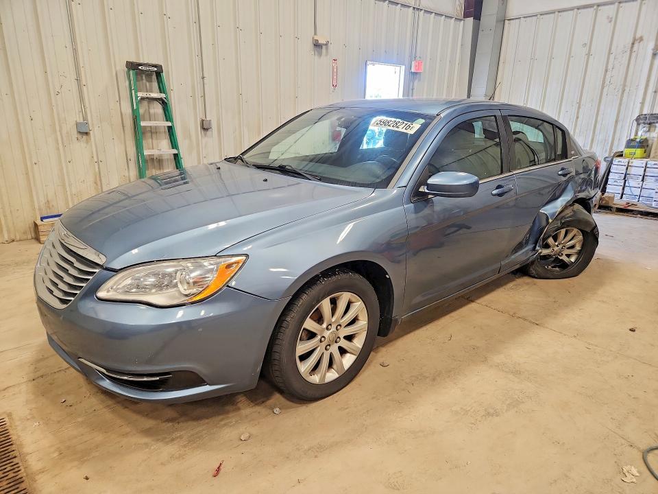59828216 :رقم المزاد ، 1C3BC1FB5BN535950 vin ، 2011 Chrysler 200 مزاد بيع