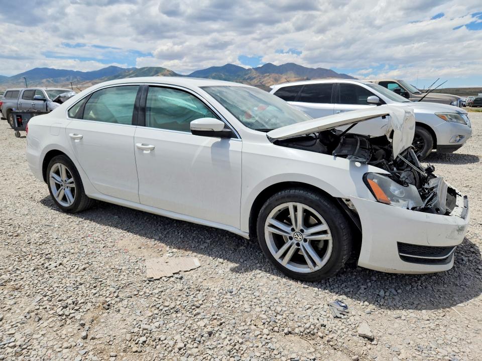 2014 Volkswagen Passat მანქანა იყიდება აუქციონზე, vin: 1VWBS7A3XEC113378, აუქციონის ნომერი: 85447645
