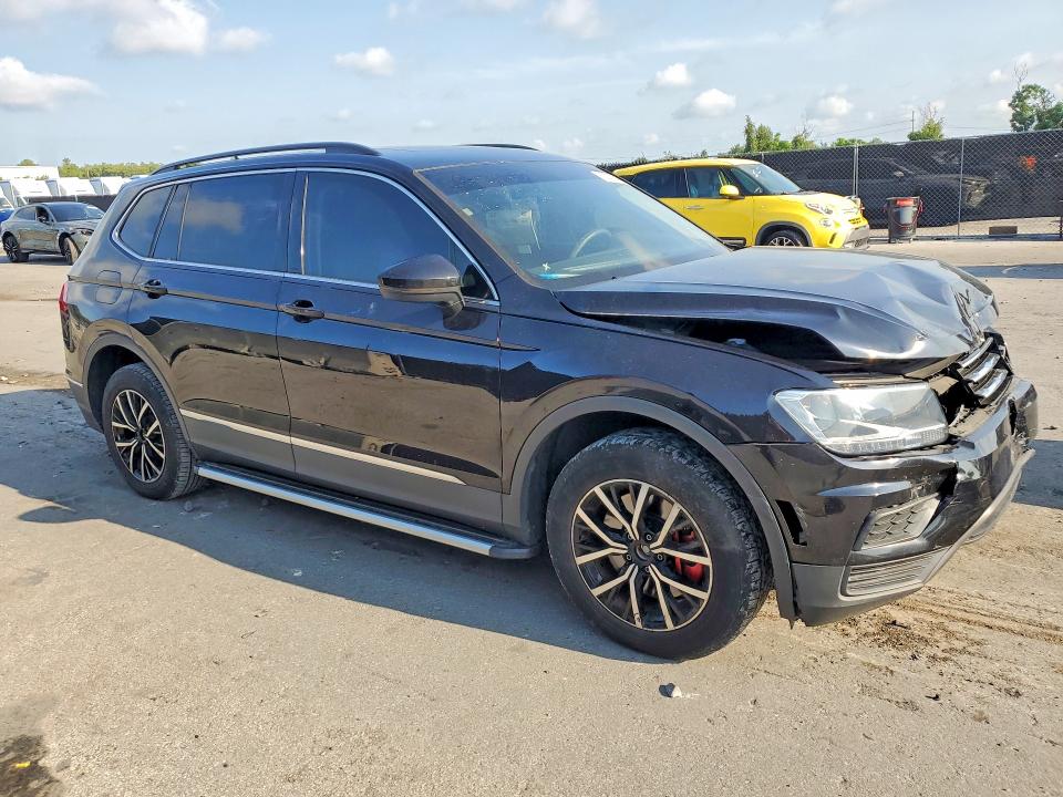 62035456 :رقم المزاد ، 3VV3B7AX9MM122064 vin ، 2021 Volkswagen Tiguan مزاد بيع