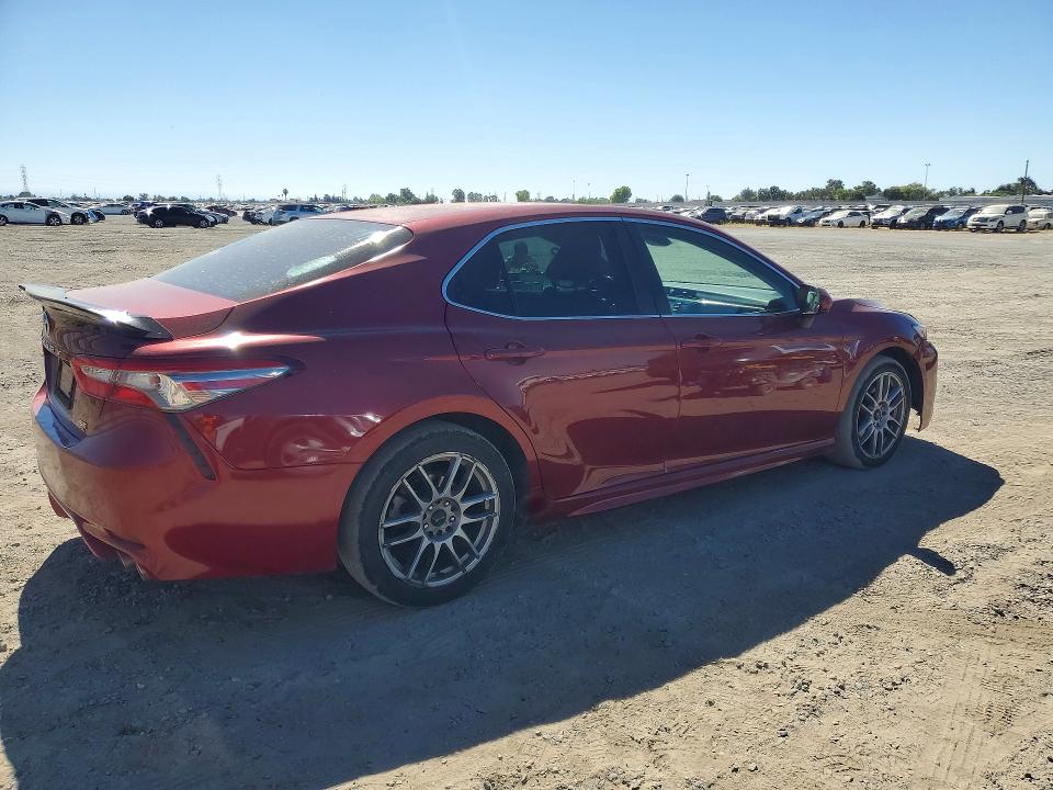 Продаж на аукціоні авто 2018 Toyota Camry, vin: 4T1B11HK0JU673412, номер лоту: 62488666