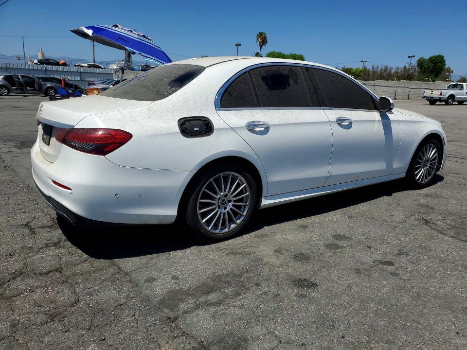 2021 Mercedes-benz E მანქანა იყიდება აუქციონზე, vin: W1KZF8DB7MA927745, აუქციონის ნომერი: 62971556