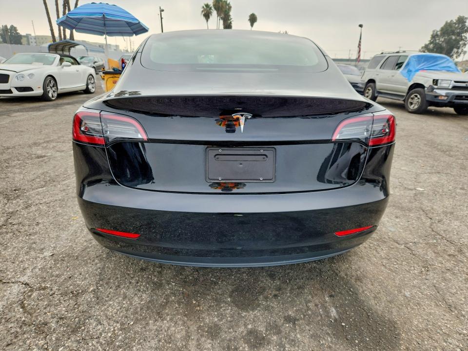 Продажа на аукционе авто 2023 Tesla Model 3, vin: 5YJ3E1EAXPF707642, номер лота: 60597676