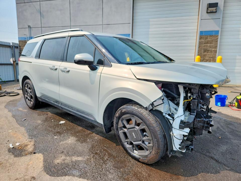 Продажа на аукционе авто 2026 Kia Carnival, vin: KNDNC5KA5T6126047, номер лота: 61366346