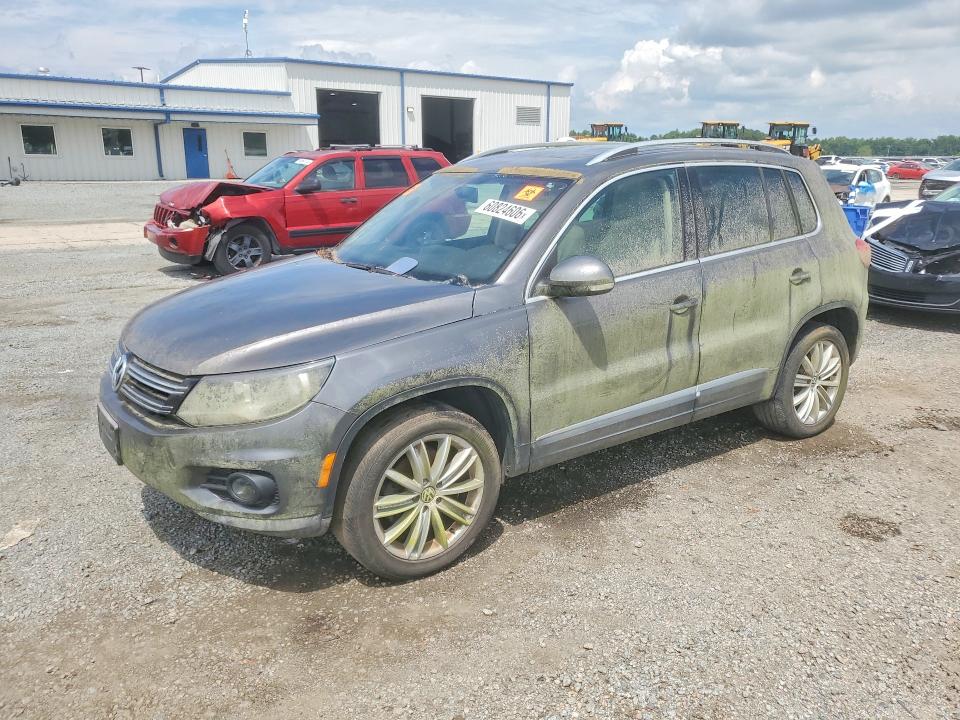 60824606 :رقم المزاد ، WVGAV7AX0CW003956 vin ، 2012 Volkswagen Tiguan مزاد بيع