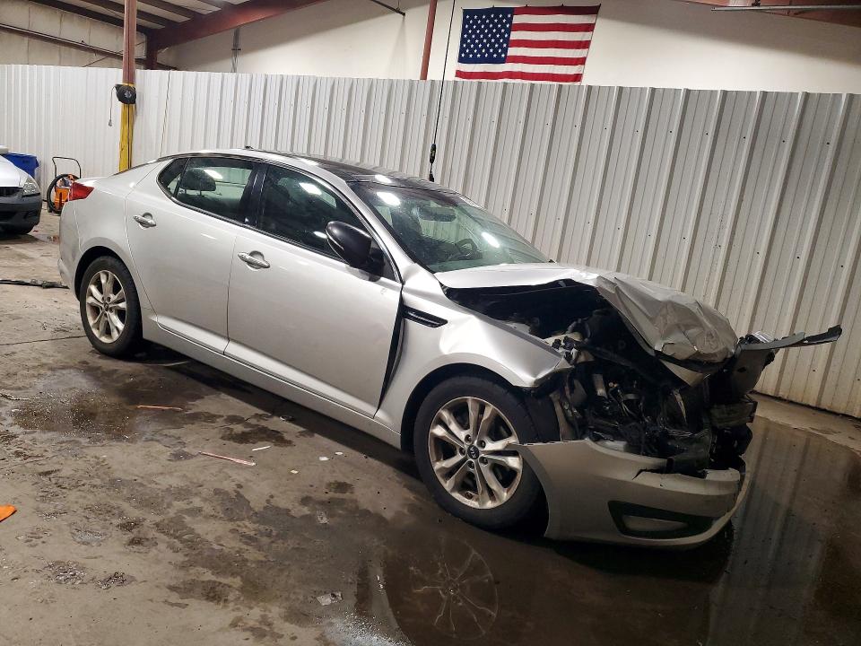 2011 Kia Optima მანქანა იყიდება აუქციონზე, vin: KNAGN4A70B5121472, აუქციონის ნომერი: 62581786