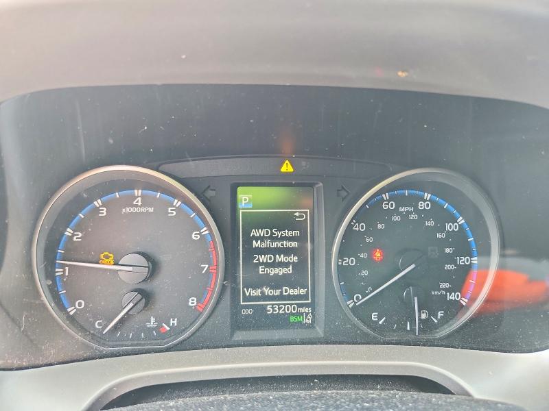 2018 Toyota Rav4 მანქანა იყიდება აუქციონზე, vin: JTMRFREV8JJ250631, აუქციონის ნომერი: 60845186