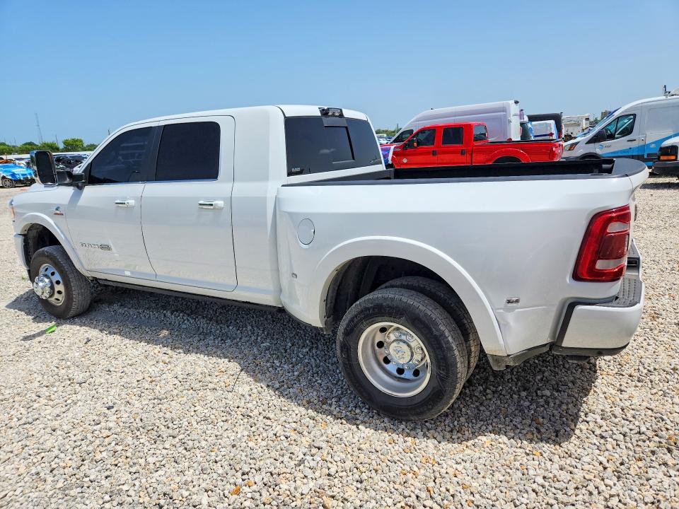 61170726 :رقم المزاد ، 3C63RRNL8NG135215 vin ، 2022 Ram 3500 مزاد بيع