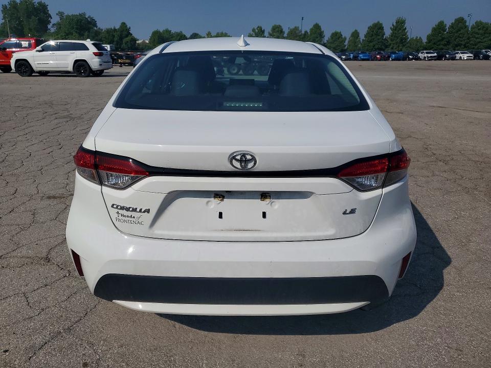 61769746 :رقم المزاد ، 5YFEPMAE6NP332704 vin ، 2022 Toyota Corolla مزاد بيع