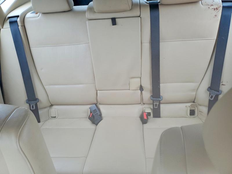 60145836 :رقم المزاد ، WBAVL1C5XDVR82006 vin ، 2013 Bmw X1 مزاد بيع