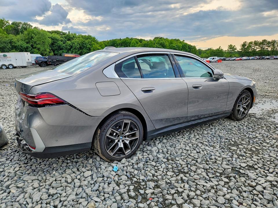 62945836 :رقم المزاد ، WBY33HG09TCW46860 vin ، 2026 Bmw I5 مزاد بيع