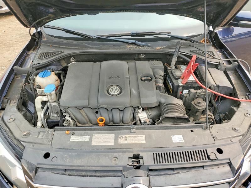 2013 Volkswagen Passat მანქანა იყიდება აუქციონზე, vin: 1VWAP7A35DC078213, აუქციონის ნომერი: 60439186