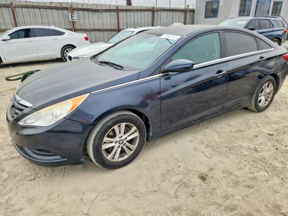 2013 Hyundai Sonata მანქანა იყიდება აუქციონზე, vin: 5NPEB4AC4DH713329, აუქციონის ნომერი: 61698156