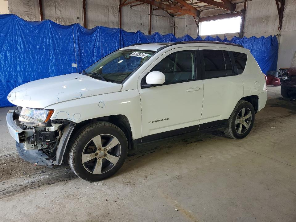 63323326 :رقم المزاد ، 1C4NJCEA1GD590458 vin ، 2016 Jeep Compass مزاد بيع