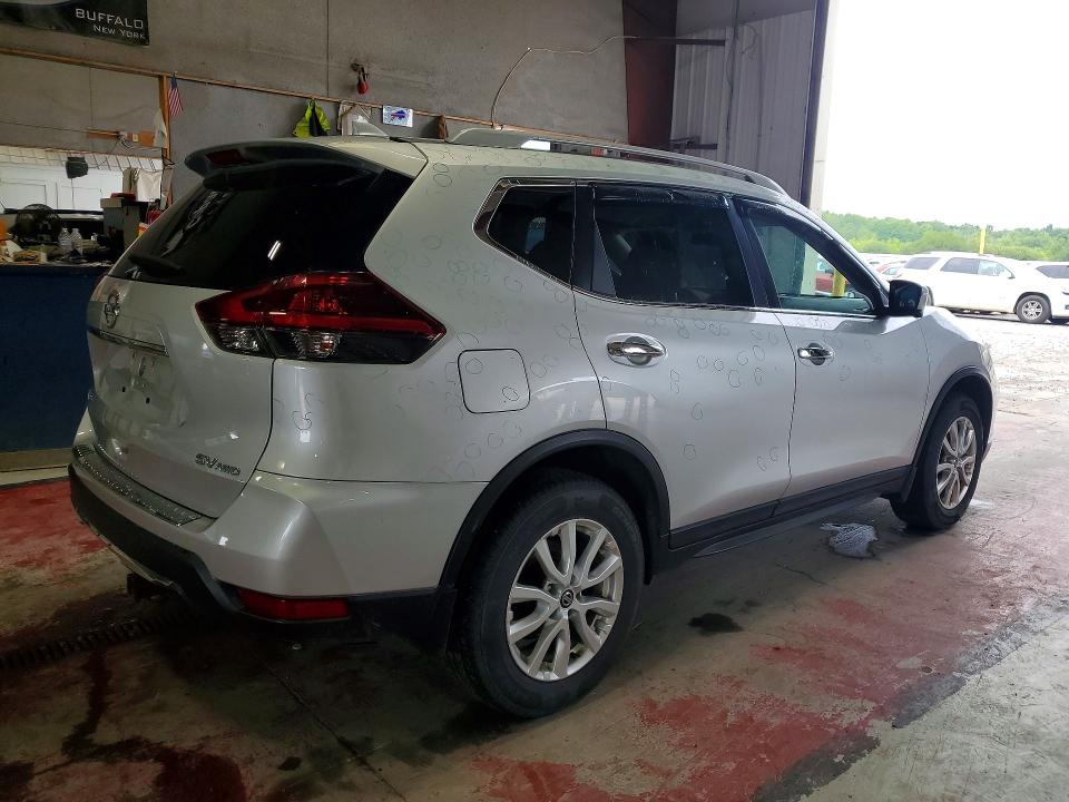 Продаж на аукціоні авто 2018 Nissan Rogue, vin: 5N1AT2MV0JC799366, номер лоту: 60029476