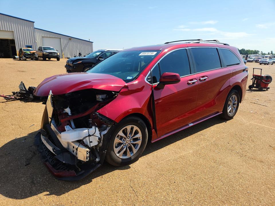 59970736 :رقم المزاد ، 5TDYRKEC8NS130667 vin ، 2022 Toyota Sienna مزاد بيع