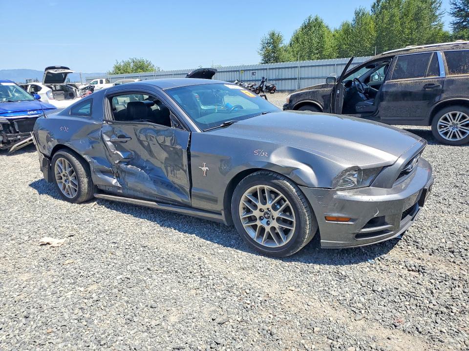 61435136 :رقم المزاد ، 1ZVBP8AM2D5227121 vin ، 2013 Ford Mustang مزاد بيع