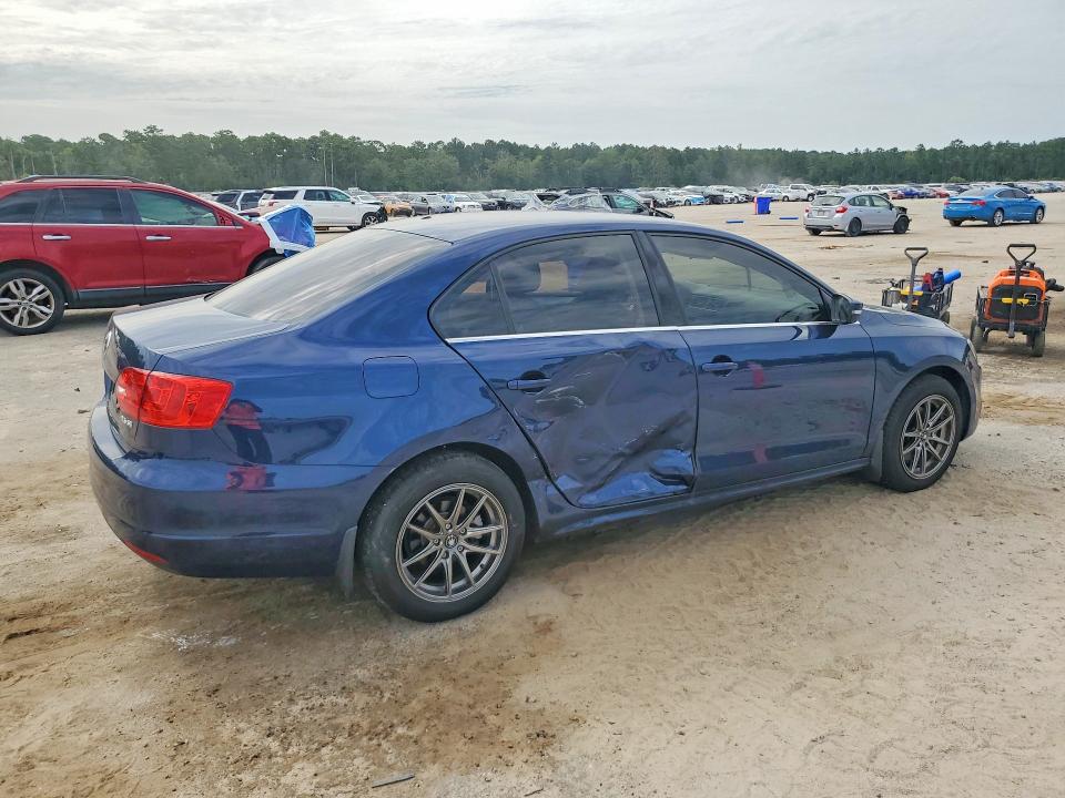 Продажа на аукционе авто 2013 Volkswagen Jetta, vin: 3VWDP7AJ6DM403641, номер лота: 62641226