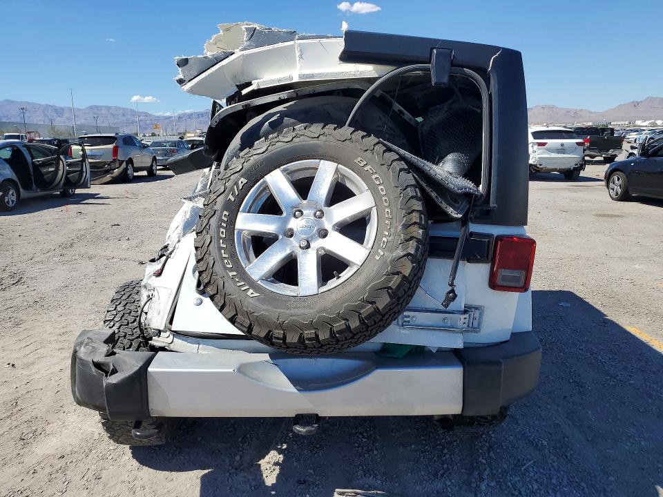 2015 Jeep Wrangler Unlimited მანქანა იყიდება აუქციონზე, vin: 1C4BJWEG2FL666847, აუქციონის ნომერი: 59900826