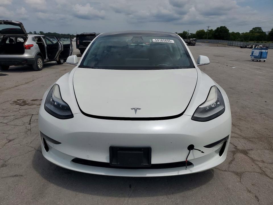 59185896 :رقم المزاد ، 5YJ3E1EA4KF337524 vin ، 2019 Tesla Model 3 مزاد بيع