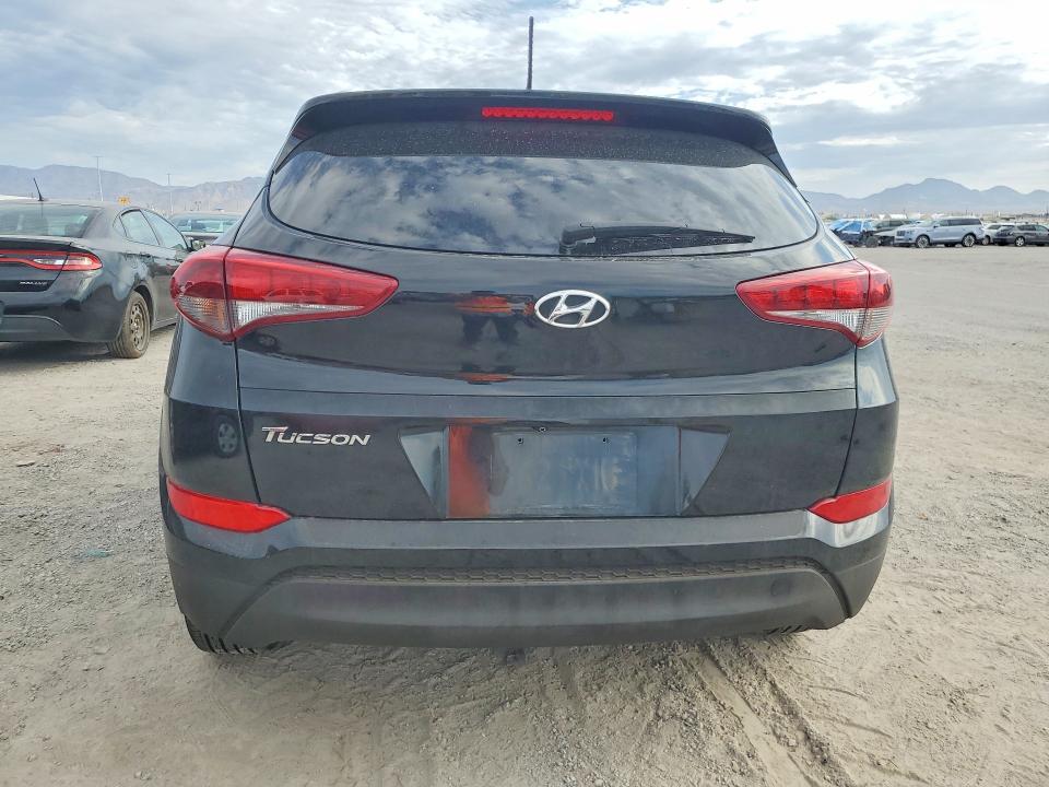 60993376 :رقم المزاد ، KM8J33A43HU441829 vin ، 2017 Hyundai Tucson مزاد بيع