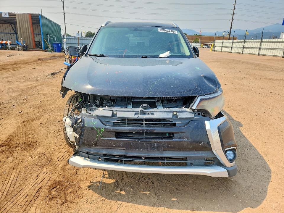 60040746 :رقم المزاد ، JA4JZ4AX1JJ001709 vin ، 2018 Mitsubishi Outlander مزاد بيع