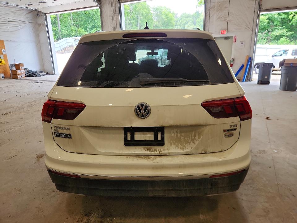 Продаж на аукціоні авто 2018 Volkswagen Tiguan, vin: 3VV2B7AX7JM151831, номер лоту: 58940726