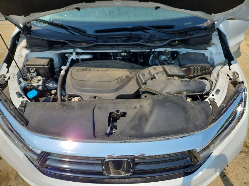 60801806 :رقم المزاد ، 5FNRL6H75NB027464 vin ، 2022 Honda Odyssey مزاد بيع