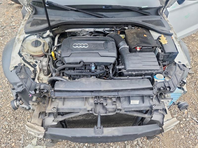 60733166 :رقم المزاد ، WAUACGFF8F1094984 vin ، 2015 Audi A3 مزاد بيع