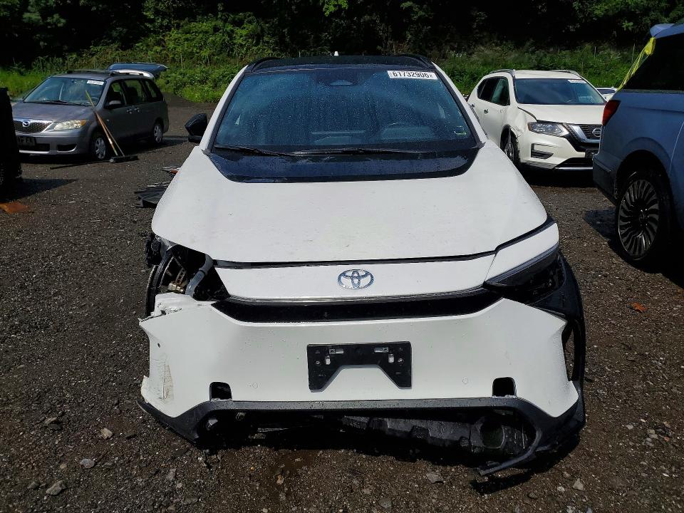 61732906 :رقم المزاد ، JTMABACA4RA078894 vin ، 2024 Toyota Bz4x مزاد بيع