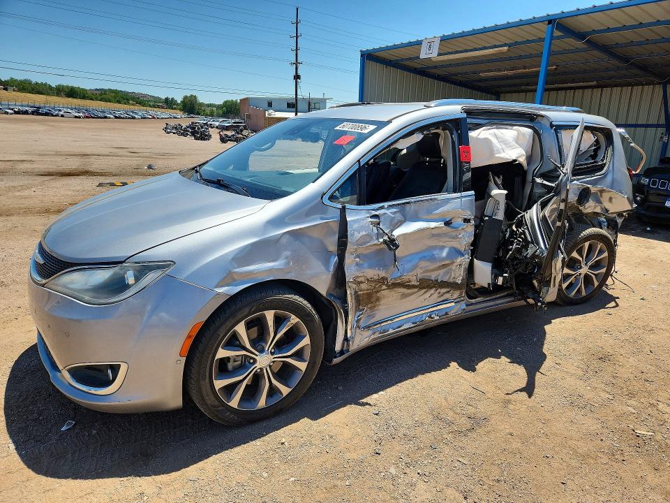 60700896 :رقم المزاد ، 2C4RC1GG2JR150142 vin ، 2018 Chrysler Pacifica مزاد بيع