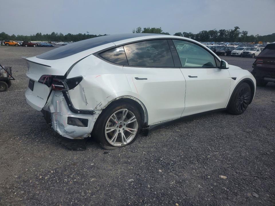 Продаж на аукціоні авто 2024 Tesla Model Y, vin: 7SAYGAEEXRF073760, номер лоту: 61306166