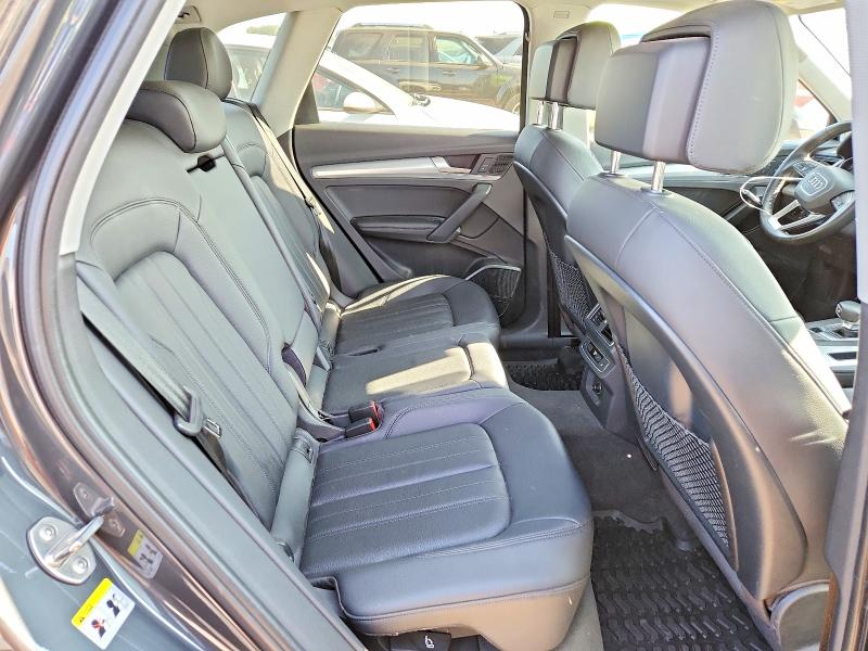 61900466 :رقم المزاد ، WA1CNAFY1J2087361 vin ، 2018 Audi Q5 مزاد بيع