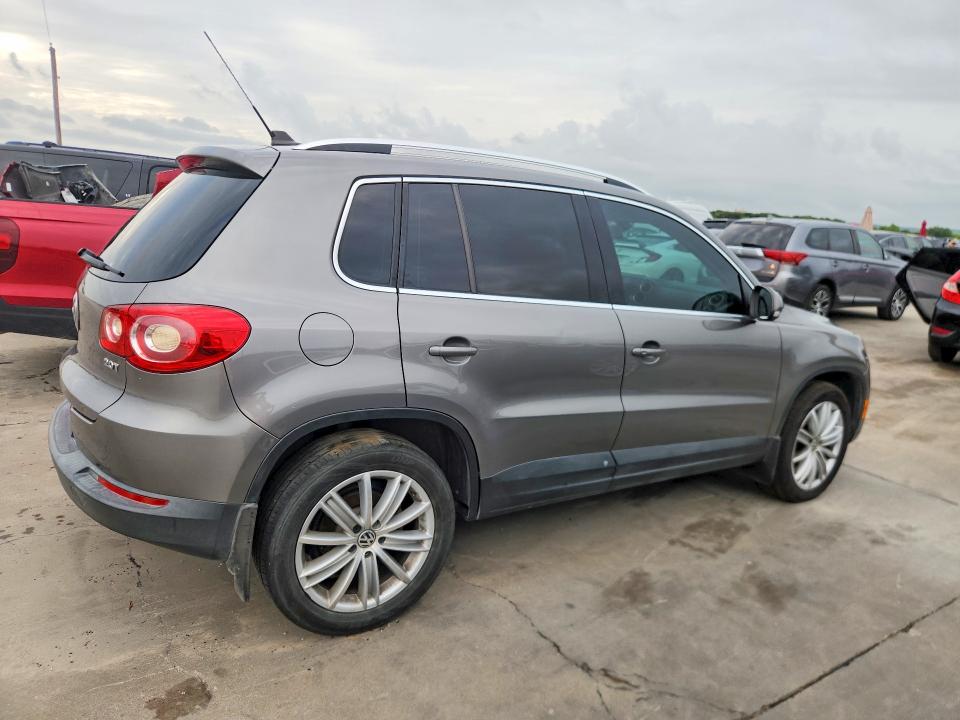 Продаж на аукціоні авто 2011 Volkswagen Tiguan, vin: WVGAV7AX9BW521465, номер лоту: 61353106