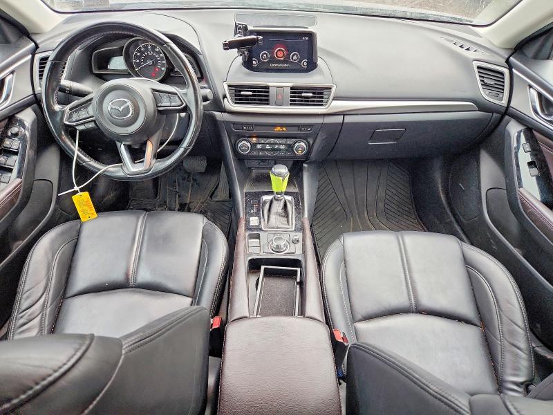 61750186 :رقم المزاد ، 3MZBN1V32JM193587 vin ، 2018 Mazda 3 مزاد بيع