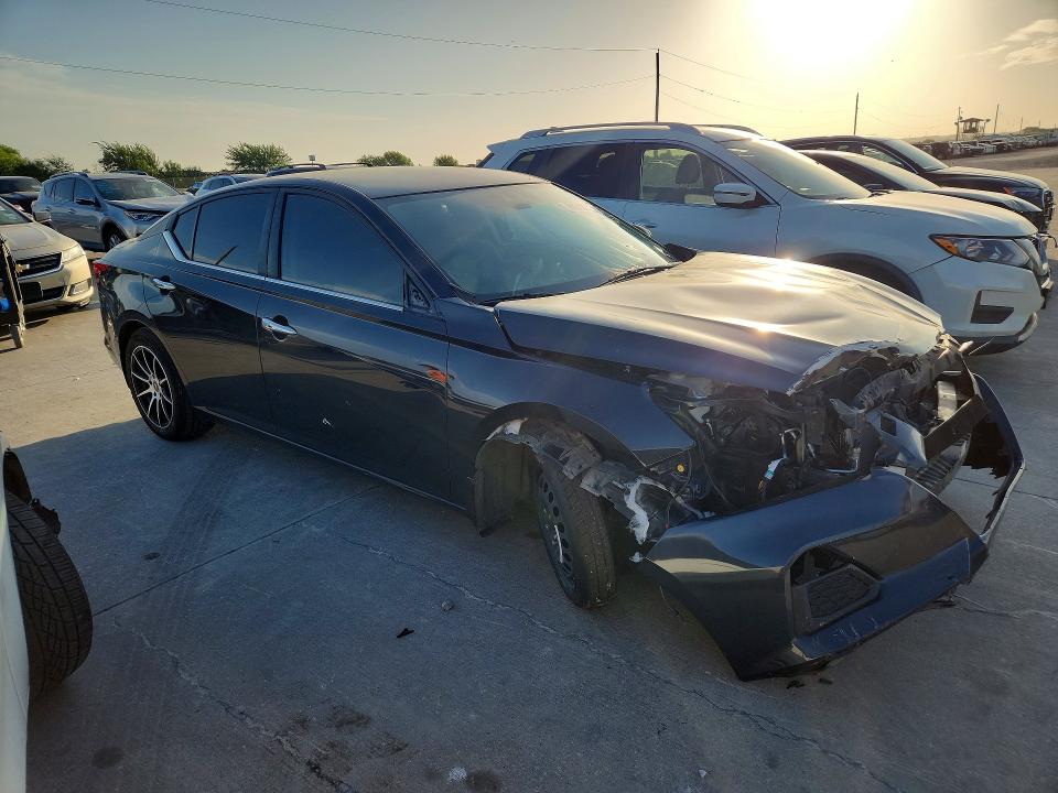 60518316 :رقم المزاد ، 1N4BL4DV7NN341795 vin ، 2022 Nissan Altima مزاد بيع