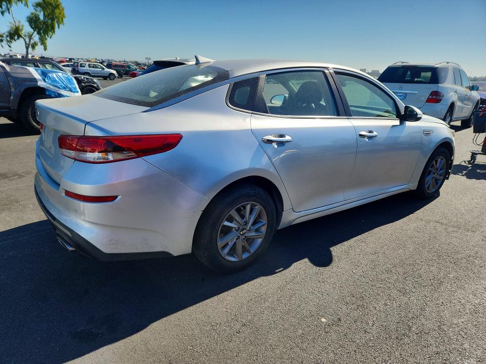 2020 Kia Optima მანქანა იყიდება აუქციონზე, vin: 5XXGT4L38LG435788, აუქციონის ნომერი: 60796166