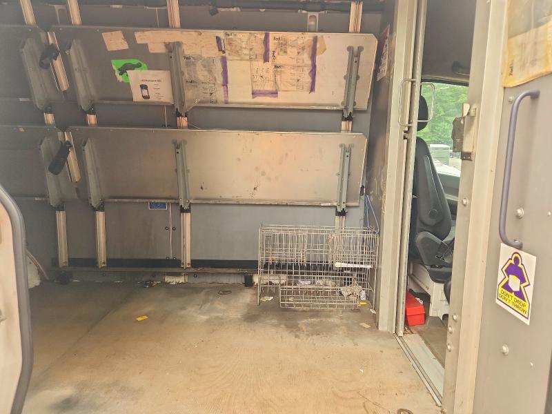 62818646 :رقم المزاد ، WD3PE8CB1C5693948 vin ، 2012 Mercedes-benz Sprinter مزاد بيع