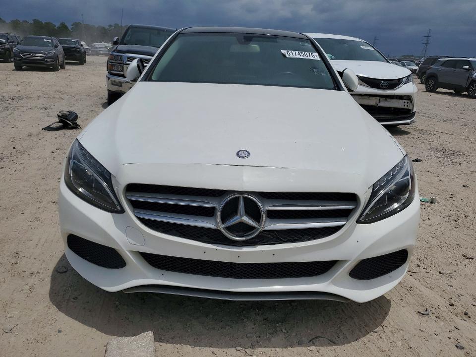 2015 Mercedes-benz C მანქანა იყიდება აუქციონზე, vin: 55SWF4KB2FU035369, აუქციონის ნომერი: 61745076