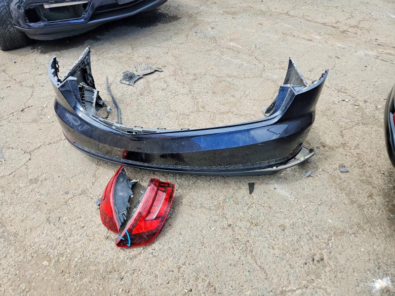 Aukcja sprzedaży 2018 Audi A4, vin: WAUENAF47JA047963, numer aukcji: 60041726