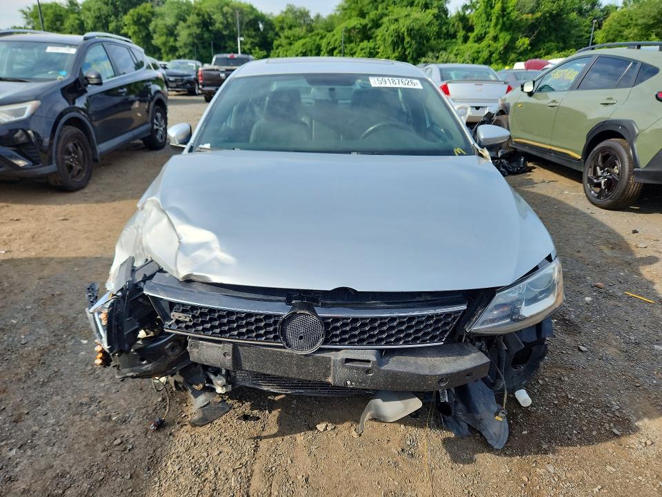 2014 Volkswagen Jetta მანქანა იყიდება აუქციონზე, vin: 3VW5T7AJ0EM385560, აუქციონის ნომერი: 59187626